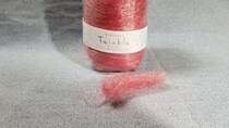 使い道に悩む“光沢のある羊毛”→フェルト作家の手で……　170万表示の“驚きの完成品”に「これは売れる」「うまそう」