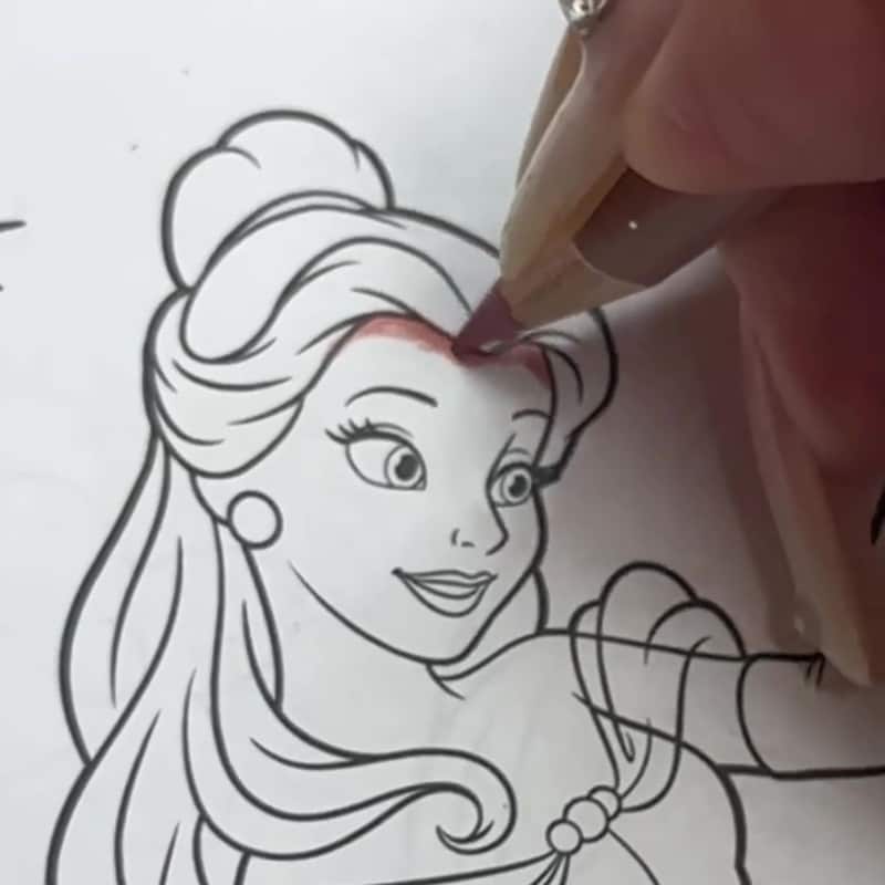 ディズニー「美女と野獣」の塗り絵→本気を出したら……　とてつもない完成度に「ほんと、びっくりです！」「初めて見た」