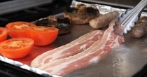 築500年のイギリス民家に住む日本人が、朝食に用意したのは……　まさかの食卓に「見てるだけでうっとり」「全てが素敵過ぎる」