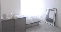 ホテルみたいなシンプルな部屋に……ポケモン50体!?　好きなものと暮らす“隠れオタク”の住まいに「すごい刺さりました」「センスあるインテリア」