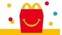 「帰ってきた！」　次回ハッピーセット、“すぐ分かる”ヒントに「早く子どもたちに伝えたい」「食べる準備できてますよ」　久々の登場に反響