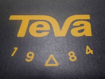 「夏の旅には欠かせない」Tevaの“ストラップサンダル”が大好評　「足が疲れない」「軽くてラク」「フィットして気持ちいい」