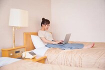 【社会人に聞いた】コスパが最高の「ビジネスホテル」ランキング！　2位は「東横イン」、1位は？
