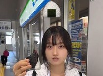 日本が大好きな海外女性→来日して食べ歩いたのは……まさかのアイデアに「この発想はなかった」「面白いテーマの旅」