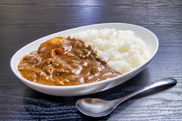 【関東在住者が選ぶ】最高にうまいと思う「カレールー」ランキング！　2位は「バーモントカレー（ハウス食品）」、1位は？