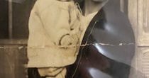 「竹内涼真みたい」昔撮った“じいちゃんの写真”→見てみると……驚きの光景に「令和の顔じゃん」「イケメソグランパ総選挙会場はこちらで合ってますか？」