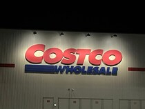 「ワールドカップ観戦にもぴったり」　コストコの“キャプ翼モデルのホワイト腕時計”に高評価の声！「翼の10番が光ってる」「普通にオシャレじゃない？」