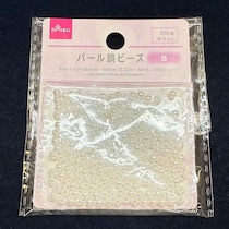 ダイソーのパールビーズ93個→糸に通して編むと……　完成したアイテムに「かわいいです」「初心者の私でも簡単に作れた」
