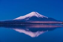 「富士山と河口湖がとてもきれい」山梨県の“人気温泉宿”1位が大好評！　「富士山好きにはオススメです！」「ワインの飲み比べも楽しみました」
