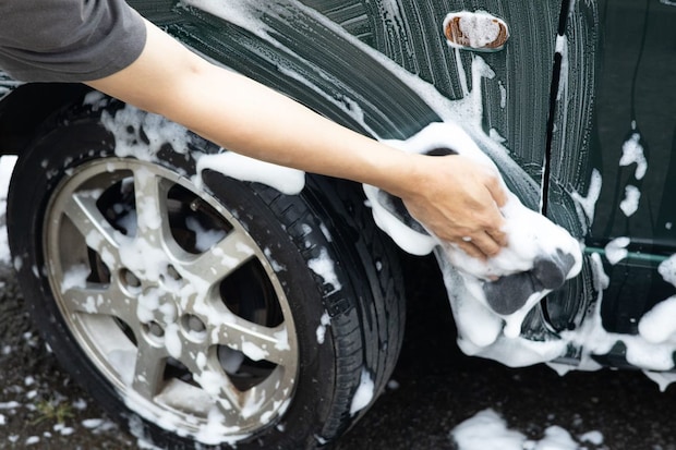 「素晴らしいです」　“汚れがよく落ちる洗車用クリーナー”に絶賛の声　「泡立ち最高」「水切れが良くてびっくり」「車体に優しいシャンプーです」