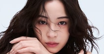 はだけちゃいそう！　広瀬すず、“見えすぎなドレス姿”にネットざわつく「背中めっちゃ綺麗」「ドレスどこのや」