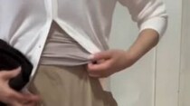 ユニクロで買った“ゆるパンツ”→155cmの50代女性がはいてみたら……「下腹目立ちにくい」体形カバーコーデが27万再生