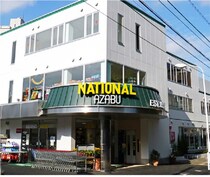 「持っているだけでセレブ気分」大人が沼る1000円台の“上品な保冷バッグ”に「ちょっとしたプレゼント用に」「特売肉を入れても高級肉っぽく思えます」の声