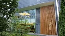 「もっと買っておけばよかった」　北海道の“レトロかわいい銘菓”→食べてみると……　バター香るしっとり食感に「ひとくち食べて幸せになれる」「これ世界一おいしいかも？」