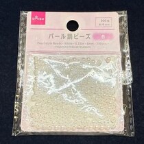 ダイソーのパールビーズ93個→糸に通して編むと……　完成したアイテムに「かわいいです」「初心者の私でも簡単に作れた」