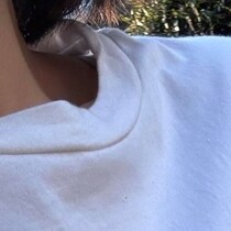 娘2人に“全力で止められた”Tシャツ→ママが会社に着て行くと……　「二度見されました」まさかの格好に「むしろ欲しい!!」