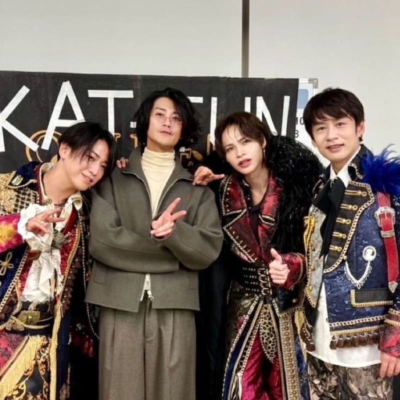 「心臓持ちません」元KAT-TUNがまさかの2ショット→隣にいたのは……「顔ちっっっさ」「オレのオンナって感じ」