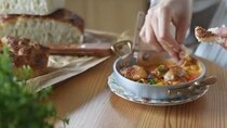 盛り付けるだけで垢抜け！　人気クリエイターの“買って良かった愛用食器”がどれもステキ「センス抜群ですね！」「惚れ惚れします」