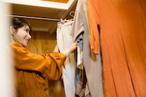 「虫を見なくなった」「50個以上買ってる」アース製薬の“からだに優しい防虫剤”が大人気 「香りが好きでずっとリピート」「タンスの隙間にもサッと置ける」