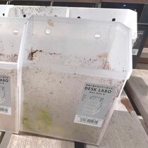 「100均のレターボックスは園芸コーナーに置くべき」→穴を開けて吊るすと……　目からウロコの活用法に「よくマッチしてますね」「真似したい」