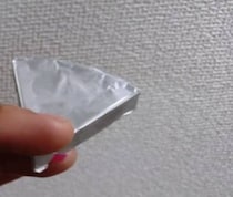 「みんなしてると思ってた」おなじみ“6個入りチーズ”→1つ取り出したら……　意外な食べ方にネット仰天「初めて見た！」「今日買うか」