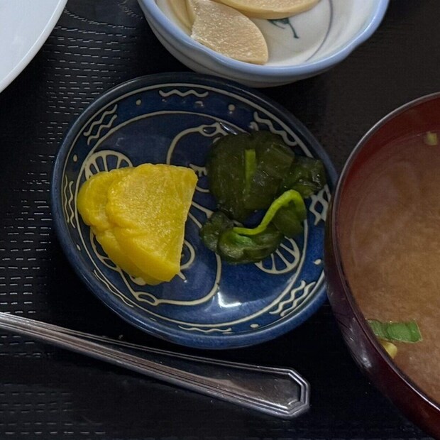 「特別メニュー」と言われ注文してしまった1200円のカツカレー→運ばれてきたのは……「一瞬フリーズしてしまった」「面白い定食屋ですね」