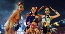 フェスを楽しむイケイケの“ギャル4人組”→10年後……　同じポーズで撮った“現在の姿”に「若返ってませんか？」「良い年の取り方」