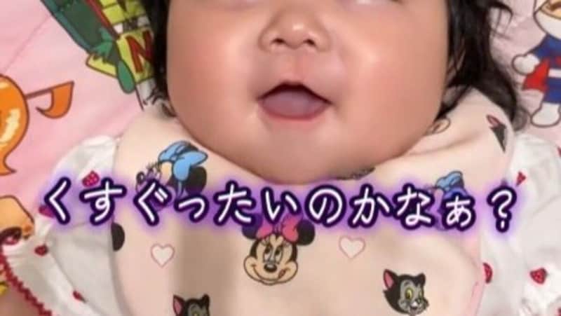 「マツエクつけてる？」と間違われる6カ月娘→「こんな長い子見たことない！」　“まさかのまつ毛”が150万再生「将来美人さんになる」