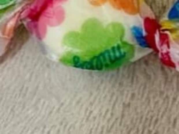 子どもの時ぶりに買った「ミルキー」→開けたら…… 「今こんな包み紙あるの?!」まさかの中身に「見たことない」
