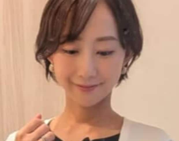 42歳小柄ママ、“初めての参観日”に着た服は…… 大正解な全身コーデに「清潔感あって素敵」「子供がうらやましい」