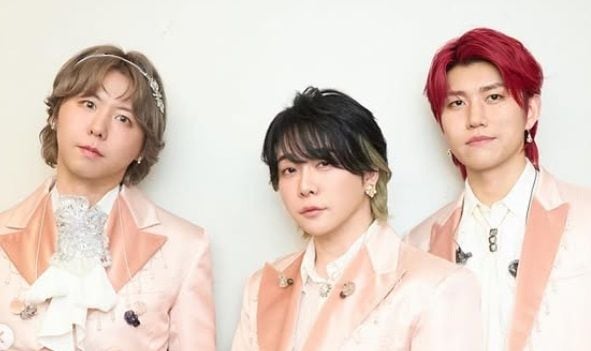 「キモくて助かる」Mrs. GREEN APPLEの“衝撃の全身タイツ姿”→「くっきりと……」「ピッチピチでくねくねしないでw」「様子おかしいwww」