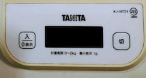 8年使ったタニタのキッチンスケール→朝、ふと見ると……「そんなことある？」　衝撃の光景に「世の中知らないことだらけ」