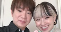【比較画像】外ロケで“誰も到底気付かない状態”の夫妻