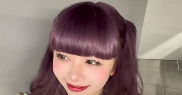 髪を“紫”に染めた女性→2週間後……「やばーい!」 予想外の姿に反響「道端にいたら声かけちゃいそう」
