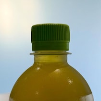 自販機で“綾鷹”を買ったら……　「あなた誰？」まさかの正体に「めっちゃいい」「緑茶飲まないけど買います」