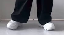 ユニクロの“1290円パンツ”→154センチ60代女性が着まわしたら……　目からウロコの“大人のコーデ術”に「おしゃれすぎ」「勉強になります」