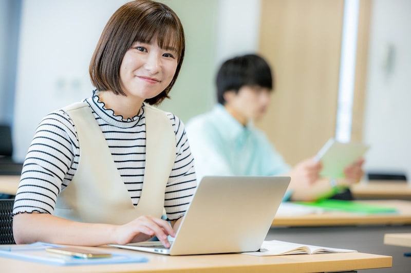 【関西在住者に聞いた】「入学できたら自慢できる東京都の私立大学」ランキング！　2位は「慶應義塾大学」、1位は？