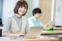 【関西在住者に聞いた】「入学できたら自慢できる東京都の私立大学」ランキング！　2位は「慶應義塾大学」、1位は？