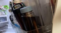 夫が冷蔵庫に入れた茶色いボトル→アイスコーヒーかと思ったら……　妻仰天の“まさかの中身”に「予想の斜め上」「トラップすぎる！」
