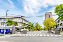 「就職支援の大変手厚い大学」　“就職がいい甲信越北陸の大学”ランキング上位に学生の声「絶対留学したい人にとってはおすすめ」「学ぶのが楽しかった」
