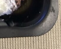 買い物後、車で帰宅→買ってきたお菓子を開けてみたら……「うわぁぁぁぁ」　“まさかの中身”に「まったく高温てやつは…」
