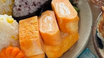 小学生の子どもたちが夏休み突入→ママ「昼ご飯作りかなり楽しみ」　“圧巻の食卓”に「これがお昼ですと!?」「親子3人でおじゃましたい」