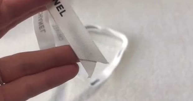 余ったラッピングリボンに100均アイテムを組み合わせて…… 驚きの完成品に「賢すぎ」「これは欲しい!」