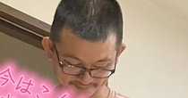酔って娘の服を着る父→20歳のころは……「ヤバ！」“まさかの姿”に「か、かっけぇ……」　「がちでバリイケメン」