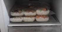 「目から鱗でした」　おにぎりサイズの“冷凍ミニ弁当”が便利そう　「天才ですか？」「お弁当作りに行き詰まっていたので有難い」