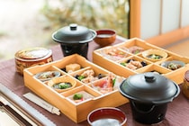「親子ともに大・大・大満足でした」　山形県で“食事の評価が高い宿”1位に「普通のホテルでは味わえない食事」「アットホームな雰囲気でリラックス」の声
