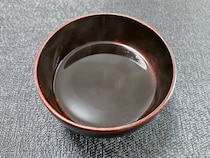 【東海在住者に聞いた】「家に常備しておきためんつゆ」ランキング！　第2位は「追いがつおつゆ（ミツカン）」、1位は？