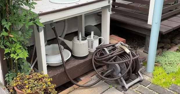 庭の使いにくいホースリール→撤去してDIYしたら…… 雰囲気ガラリ「ビックリしました!」「大違いですね」