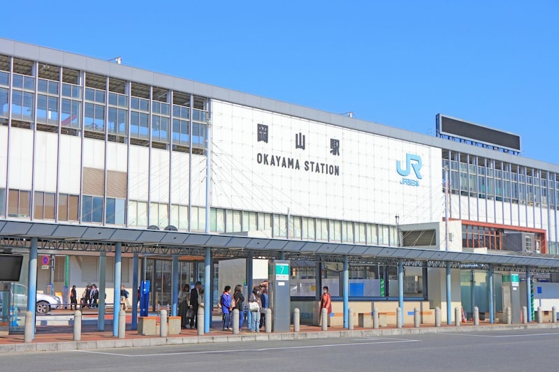 「誰に贈っても喜ばれる」“岡山の銘菓”に絶賛の声　「マスカット丸ごと入りでぜいたく」「本当に美味しい最高のお菓子」