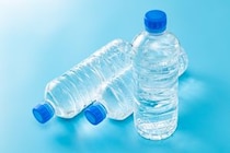 【画像】アサヒ飲料の“6年保存できる500ml天然水”